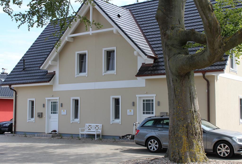 Grosse Kirr Villa Zingst Luaran gambar